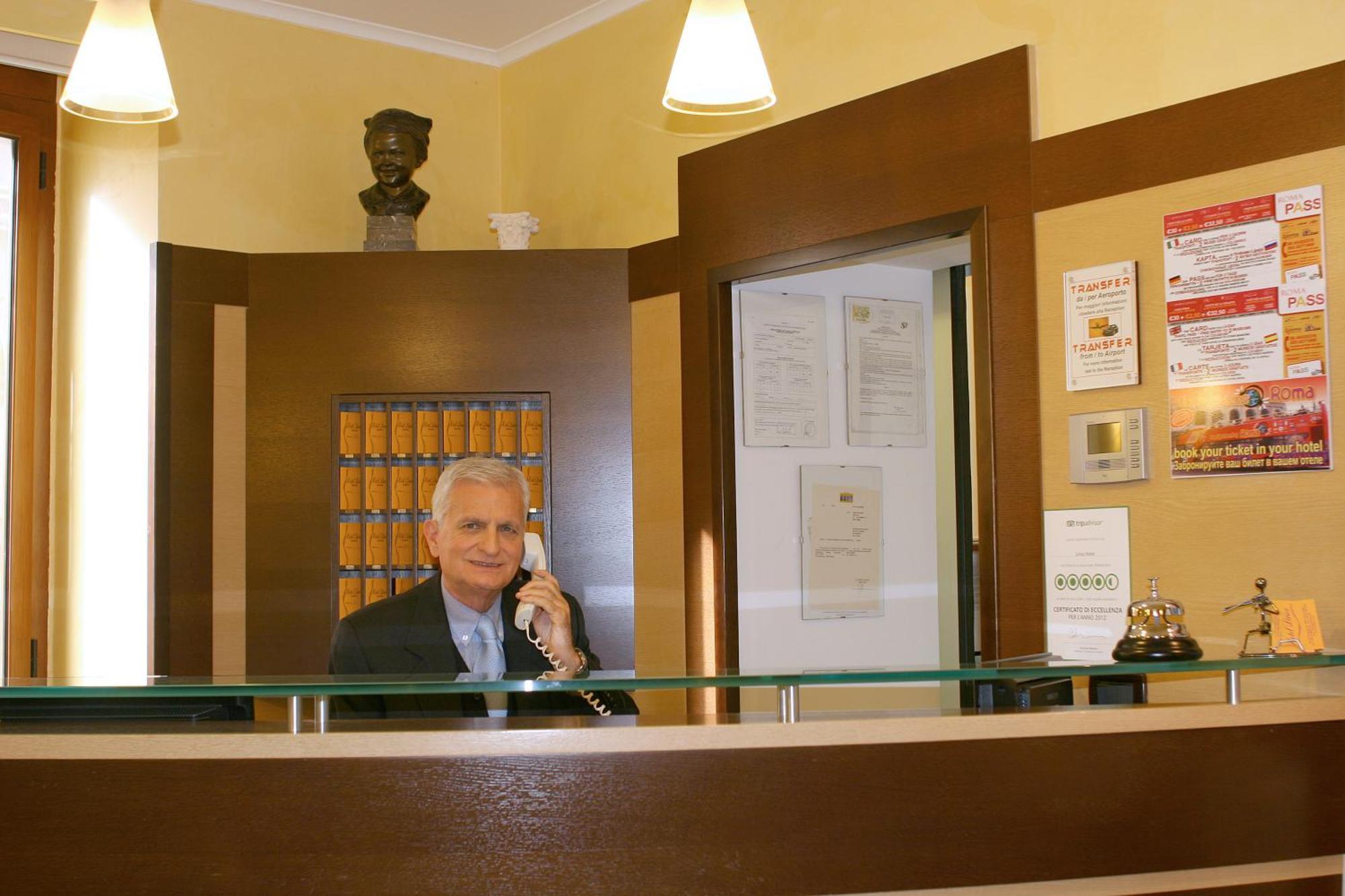 רומא Hotel Lirico מראה חיצוני תמונה