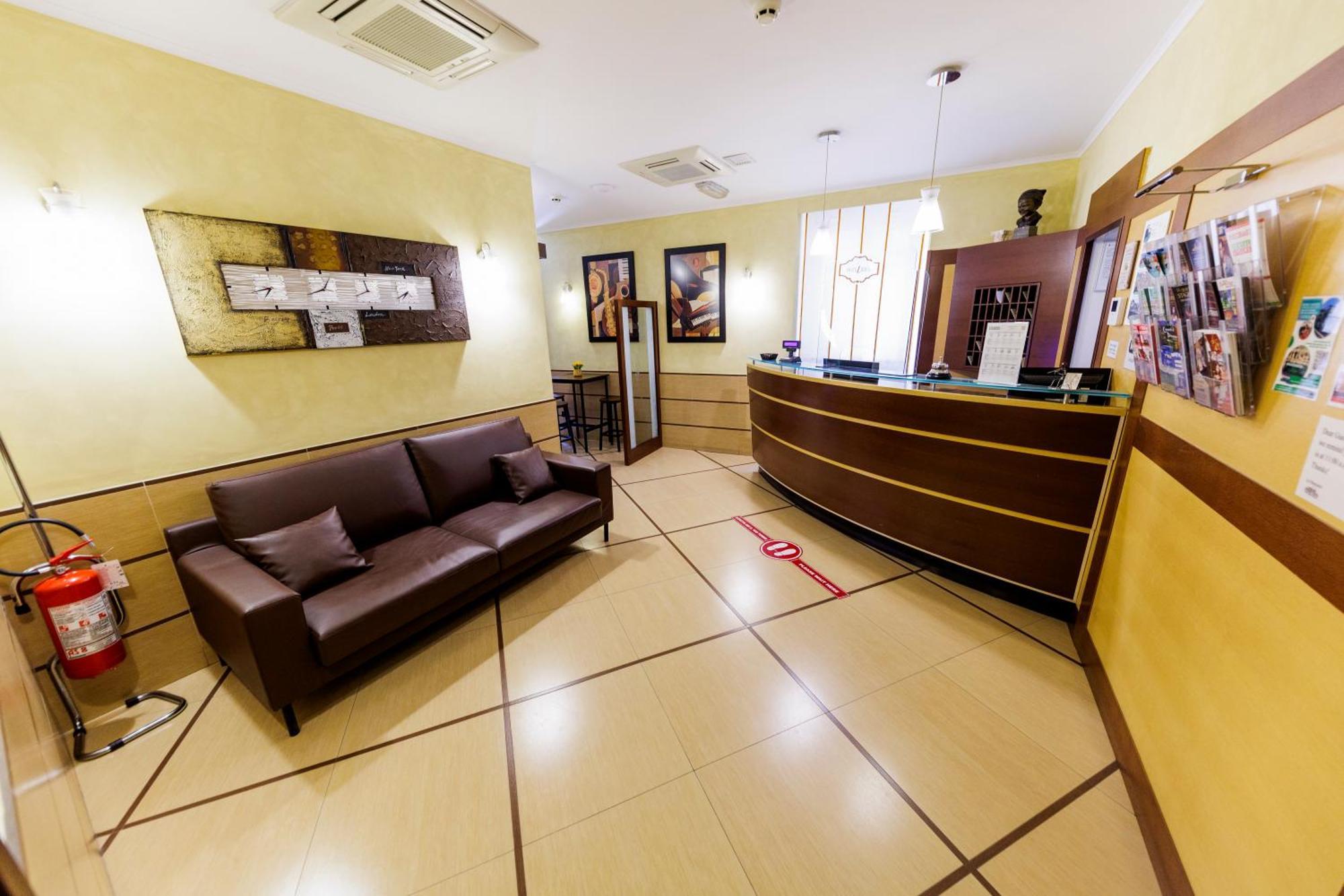 רומא Hotel Lirico מראה חיצוני תמונה