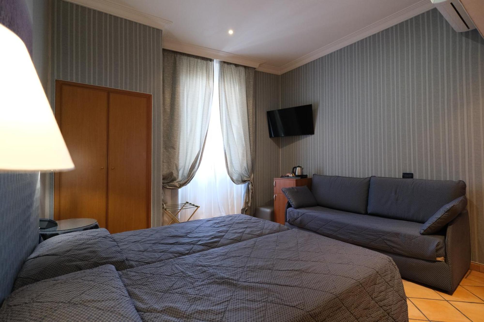 רומא Hotel Lirico מראה חיצוני תמונה