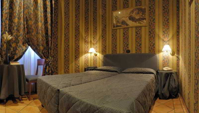 רומא Hotel Lirico מראה חיצוני תמונה