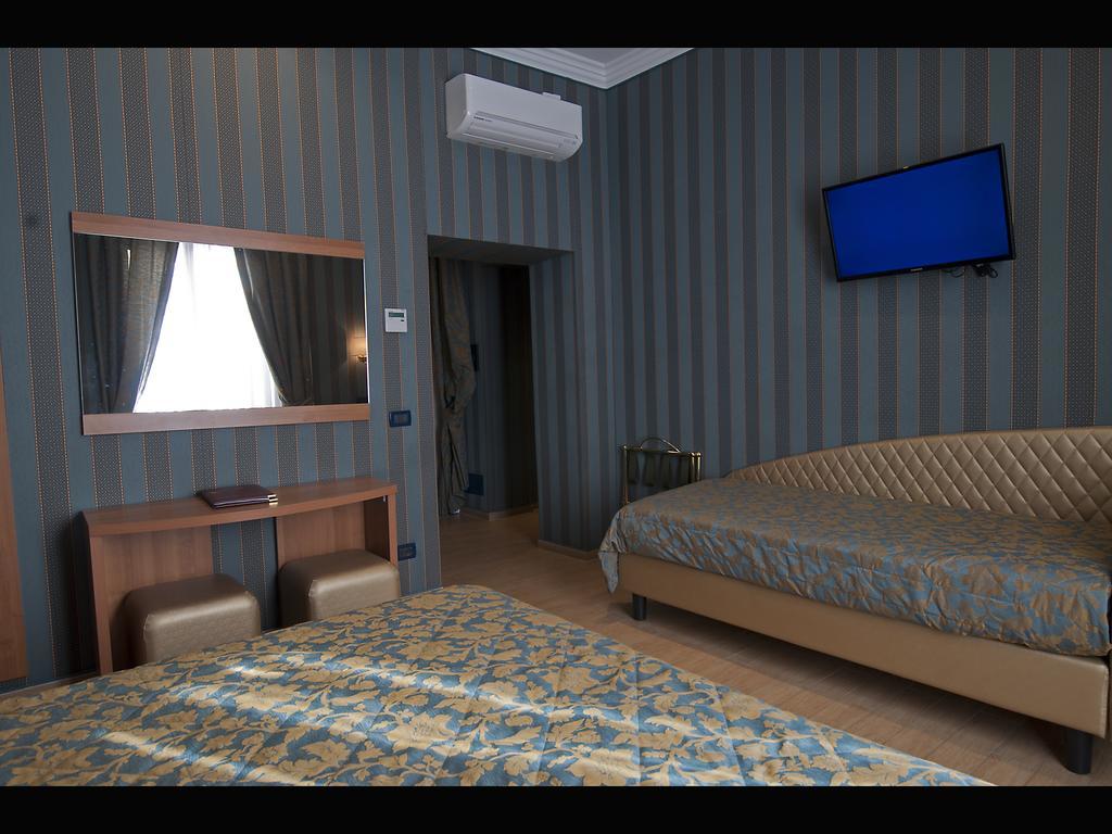 רומא Hotel Lirico מראה חיצוני תמונה