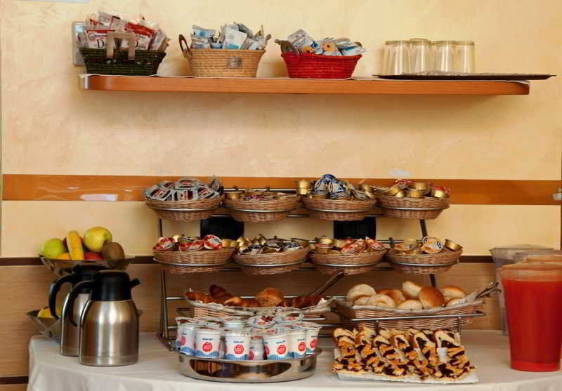 רומא Hotel Lirico מראה חיצוני תמונה
