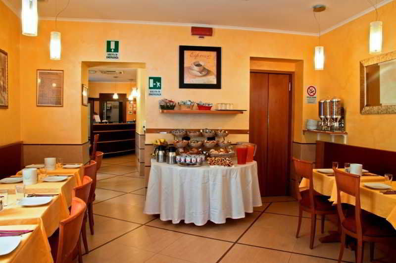 רומא Hotel Lirico מראה חיצוני תמונה