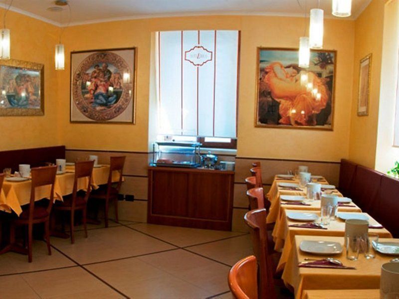 רומא Hotel Lirico מראה חיצוני תמונה