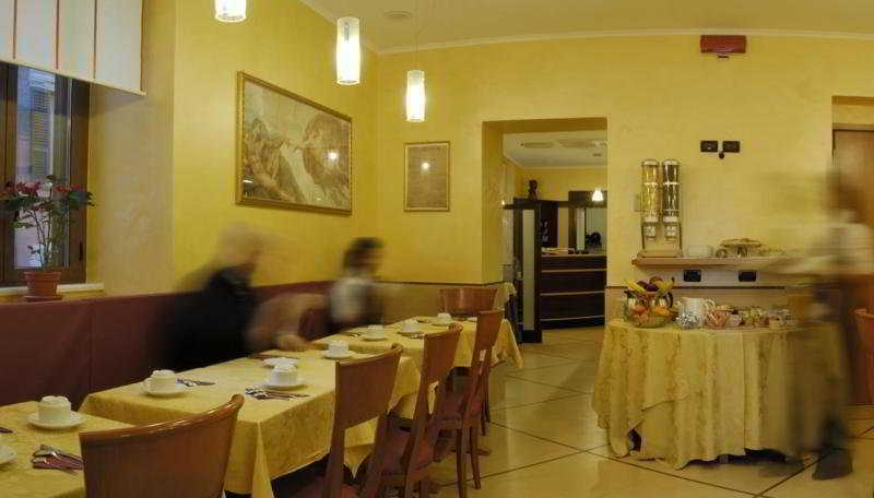 רומא Hotel Lirico מראה חיצוני תמונה