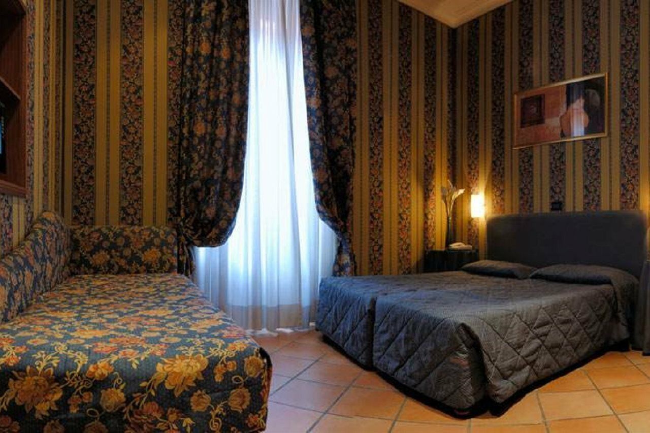 רומא Hotel Lirico מראה חיצוני תמונה